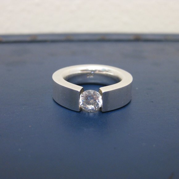 Jewelry - NWOT 925 sterling silver cubic zirconia CZ ring 5